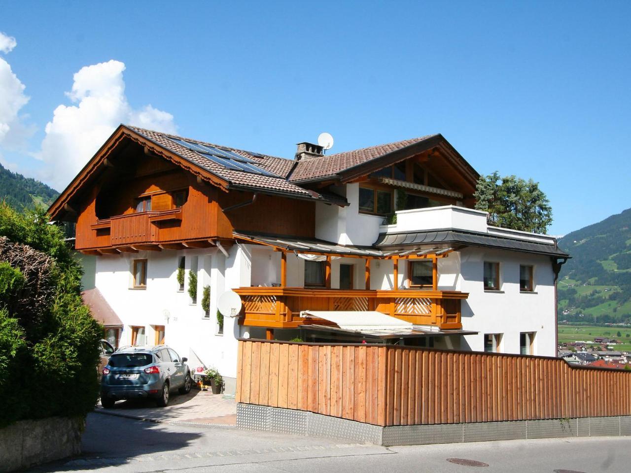 Apartment Christian By Interhome Fuegen Exterior photo